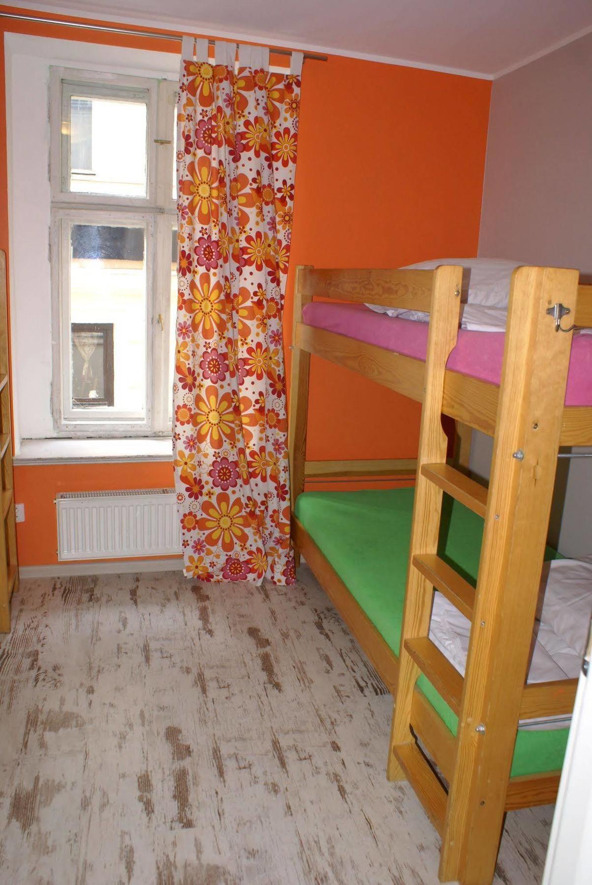 Frolic Goats Hostel Poznań Exterior foto